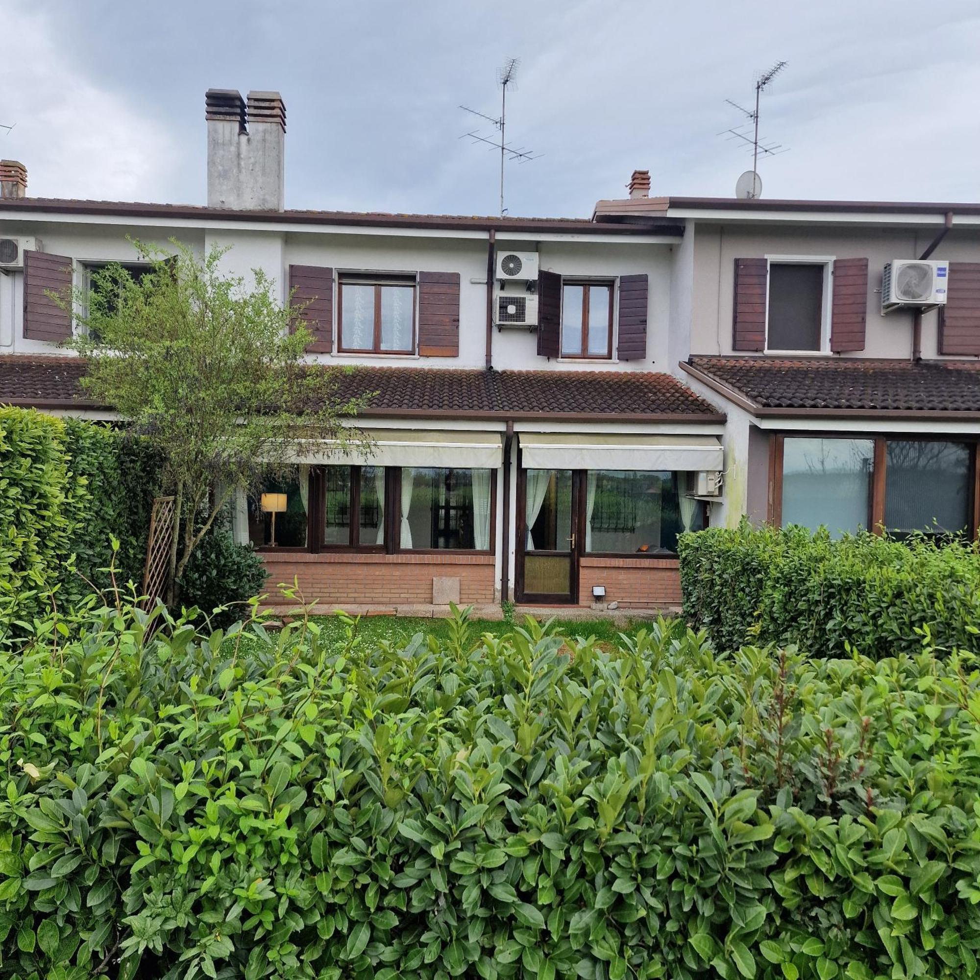 Willa Residenza Vittoria Bagnolo San Vito Zewnętrze zdjęcie